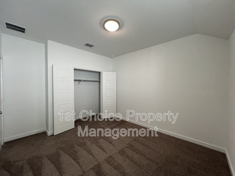 Rentals in Fort Worth! Welcome Home! Spacious Family-Friendly Rental in Saginaw ISD property image