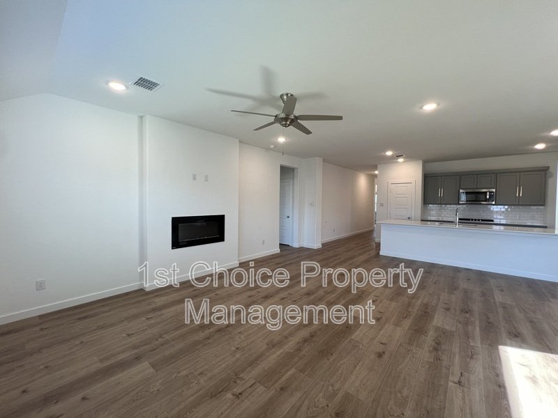 Rentals in Fort Worth! Welcome Home! Spacious Family-Friendly Rental in Saginaw ISD property image