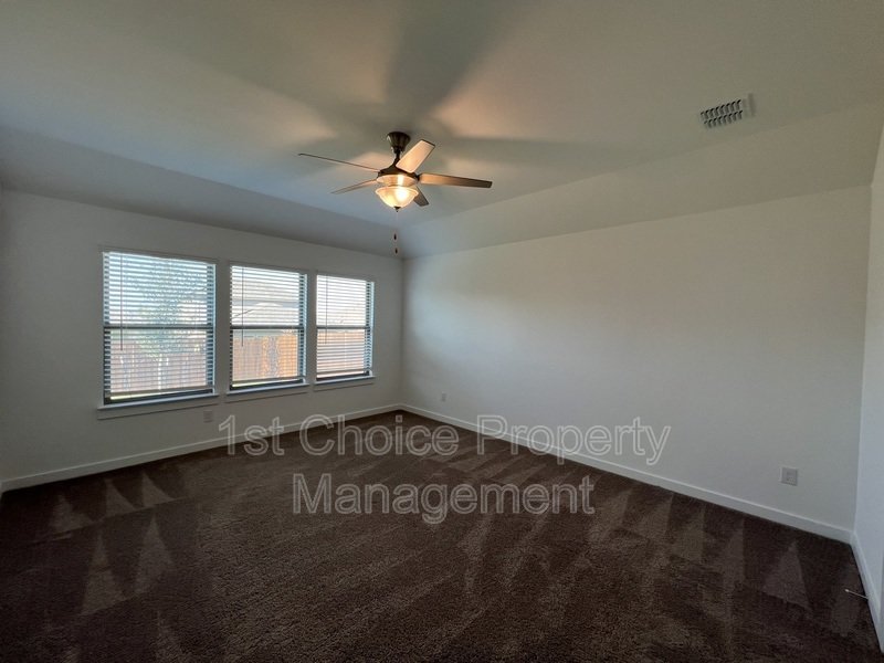 Rentals in Fort Worth! Welcome Home! Spacious Family-Friendly Rental in Saginaw ISD property image