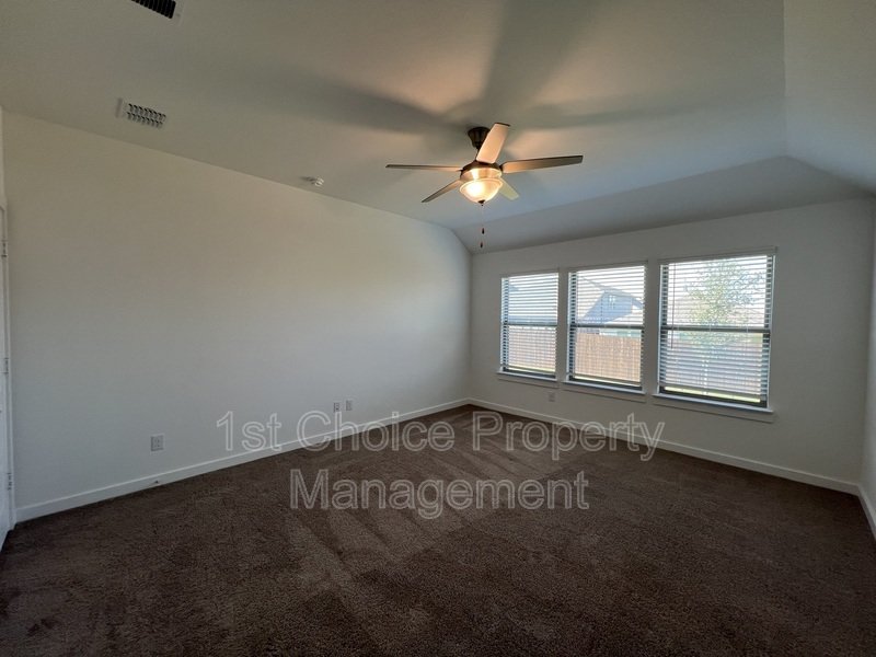 Rentals in Fort Worth! Welcome Home! Spacious Family-Friendly Rental in Saginaw ISD property image