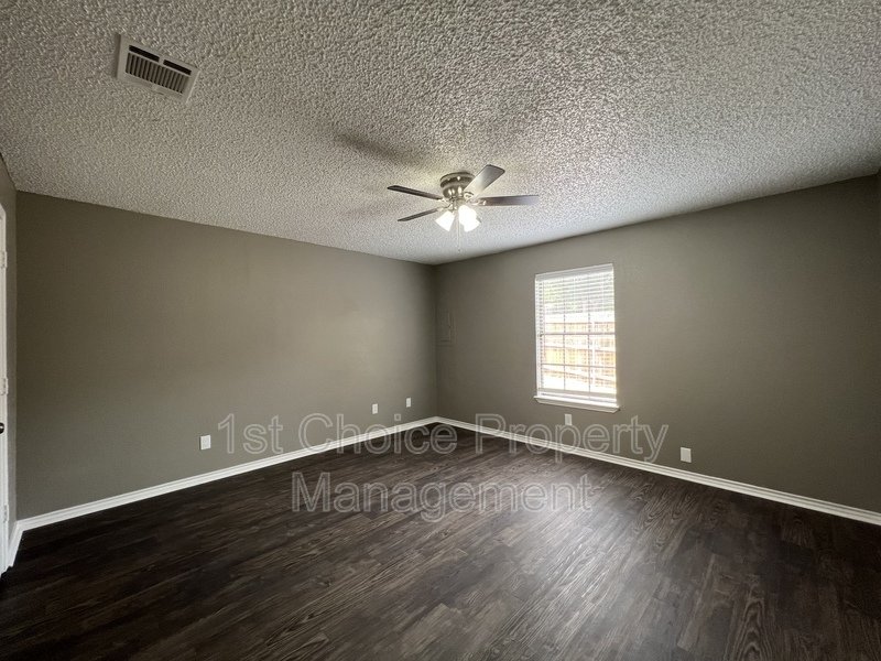 Duplex for Rent in West Fort Worth property image