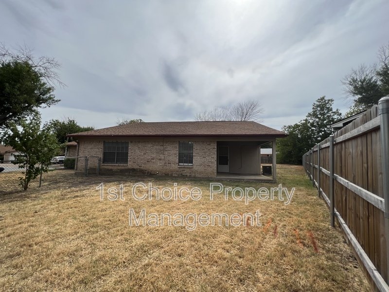 Duplex for Rent in West Fort Worth property image